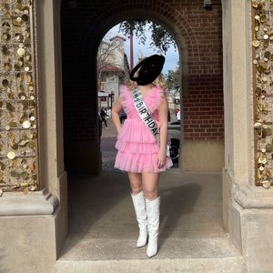 Light pink fluffy dress